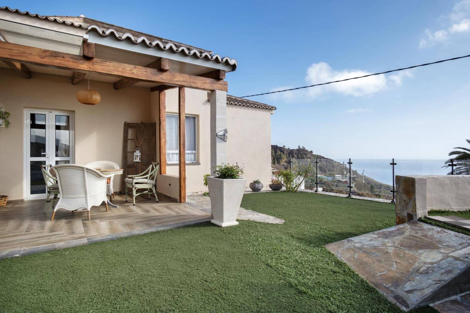 Holiday home Golondrinas Jedey